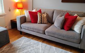 The Bath House Apartment - Free 1St Breakfast - Free Parking